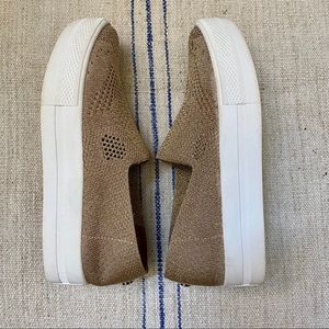 STEVE MADDEN Stretch Metallic Sneakers